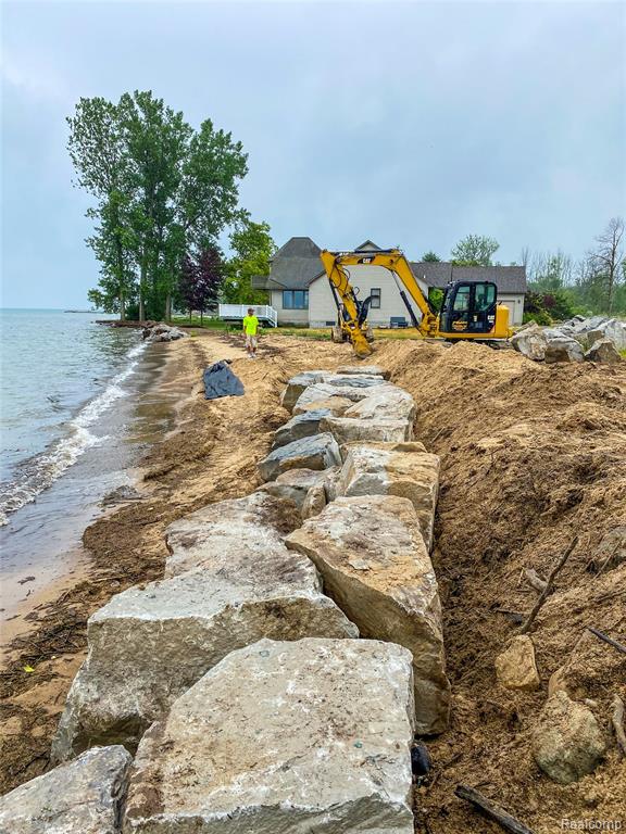 5110 Shorefront Lane, MI — Photo 54