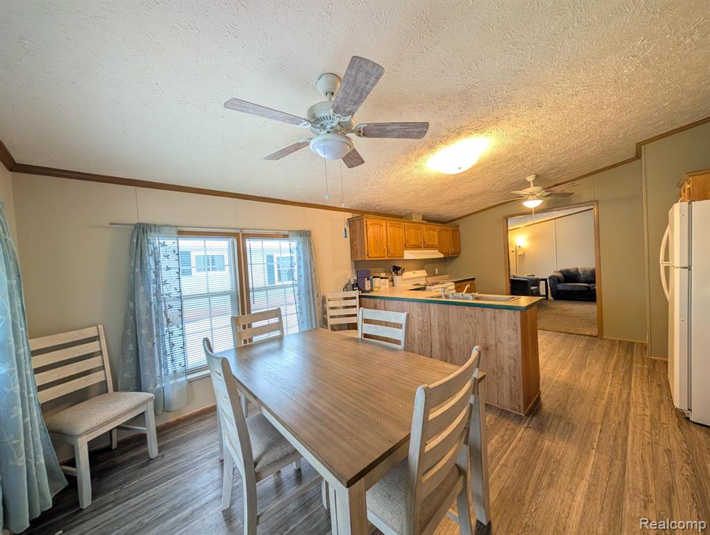 57 Ashley Circle, Swartz Creek, MI 48473 — Photo 5