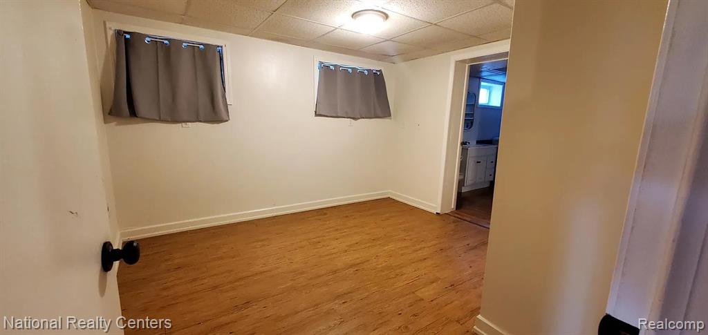 1349 Beach Drive, Lake Orion, MI — Photo 15