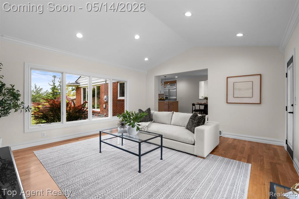 6739 White Pine Court, Bloomfield Hills, MI 48301 — Photo 16