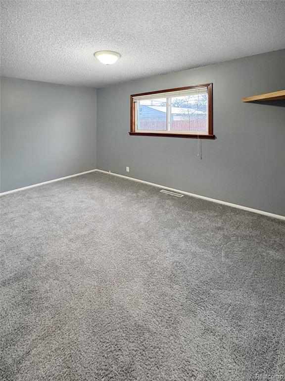 818 Dell Avenue, Flint, MI 48507 — Photo 12