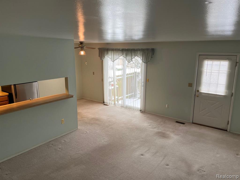 23667 STONEHENGE Boulevard, 34L, Novi, MI — Photo 4