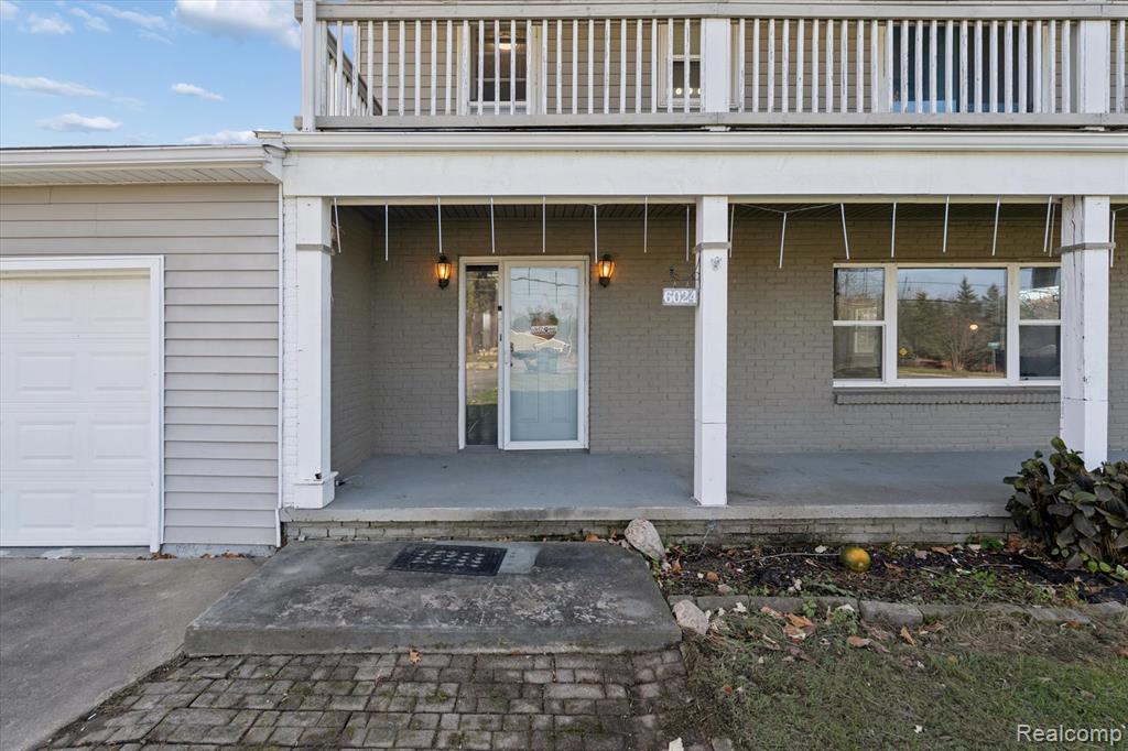 6024 E Holly Road E, Holly, MI 48442 — Photo 6