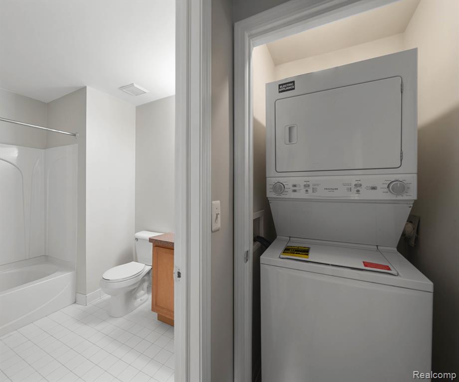 3034 CLOVERLY Lane, Ann Arbor, MI 48108 — Photo 23