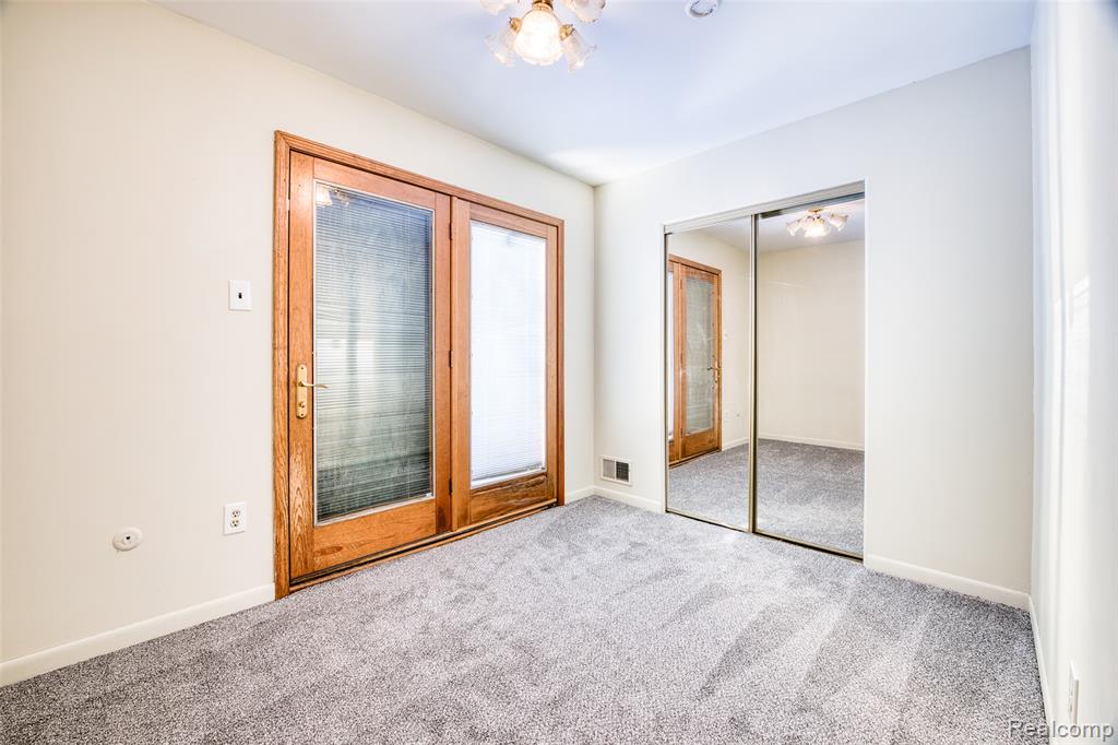 6942 Janet Street, Taylor, MI 48180 — Photo 24