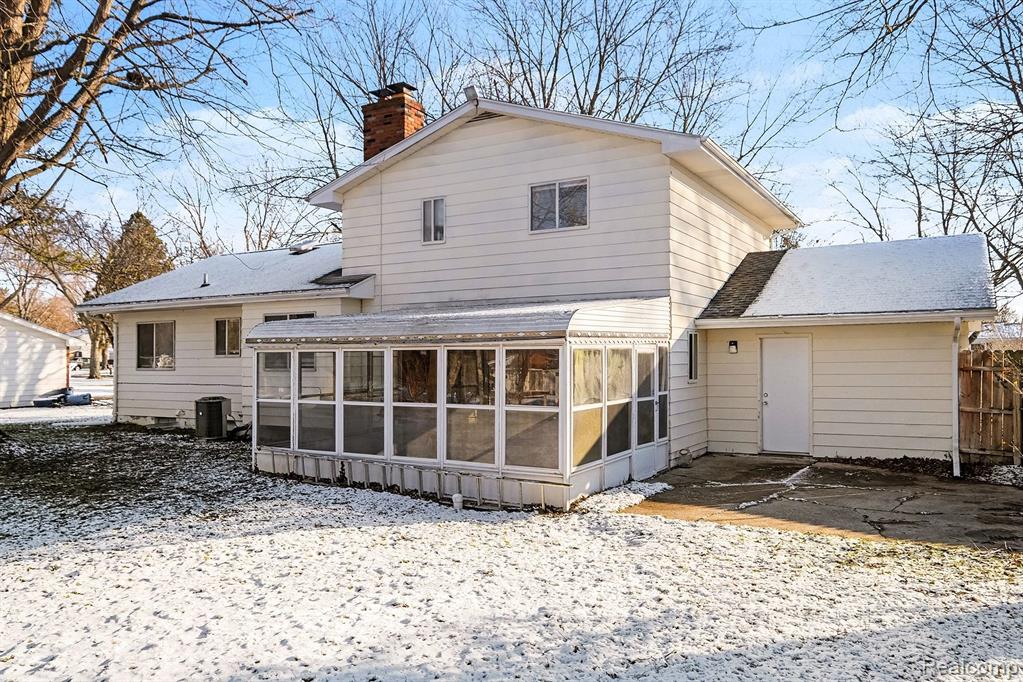 6090 Lancaster Drive, Flint, MI 48532 — Photo 24