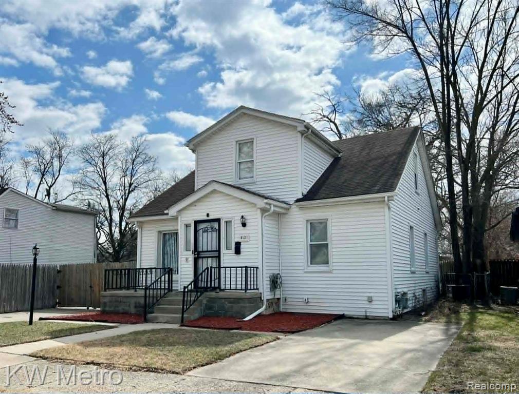 8121 Cloverdale Avenue, Ferndale, MI 48220 — Photo 3