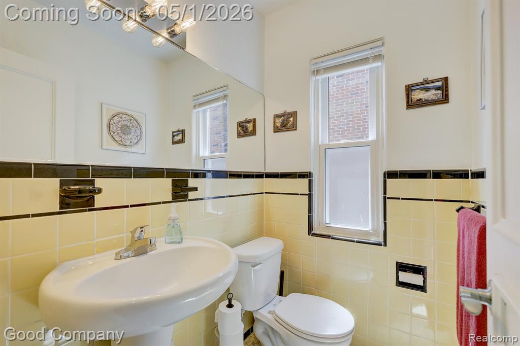 18264 San Juan Drive, Detroit, MI 48221 — Photo 28