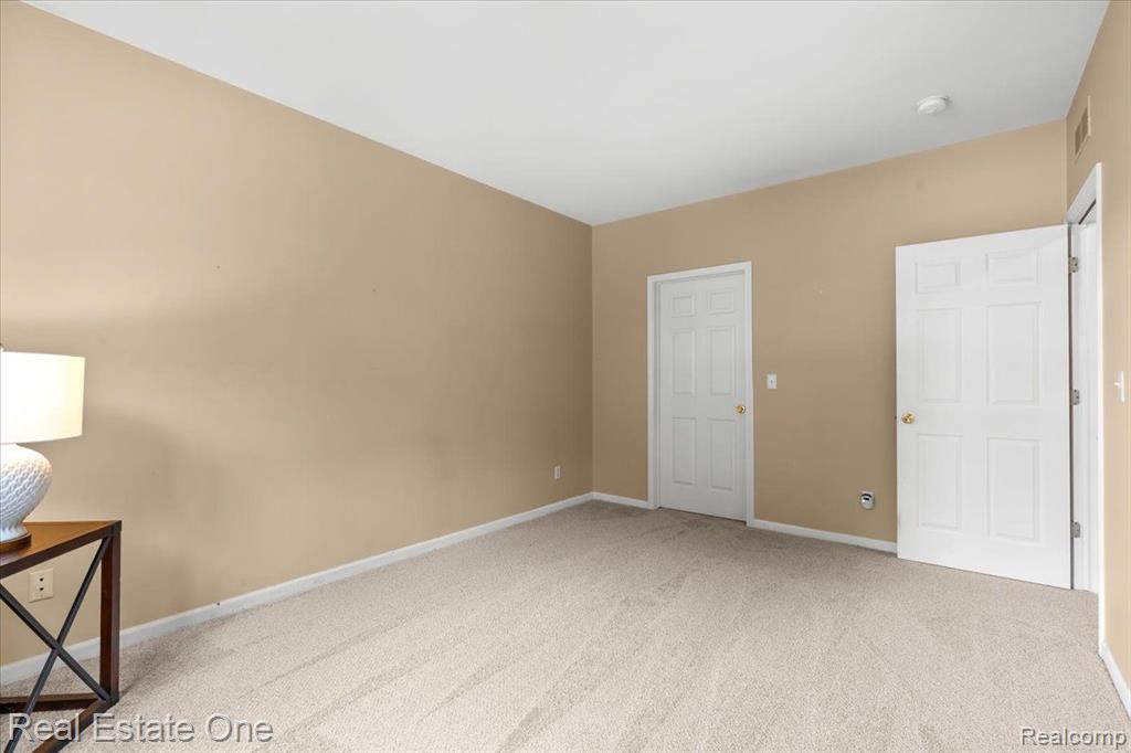 1818 Flagstone Circle, 34, Rochester, MI 48307 — Photo 20