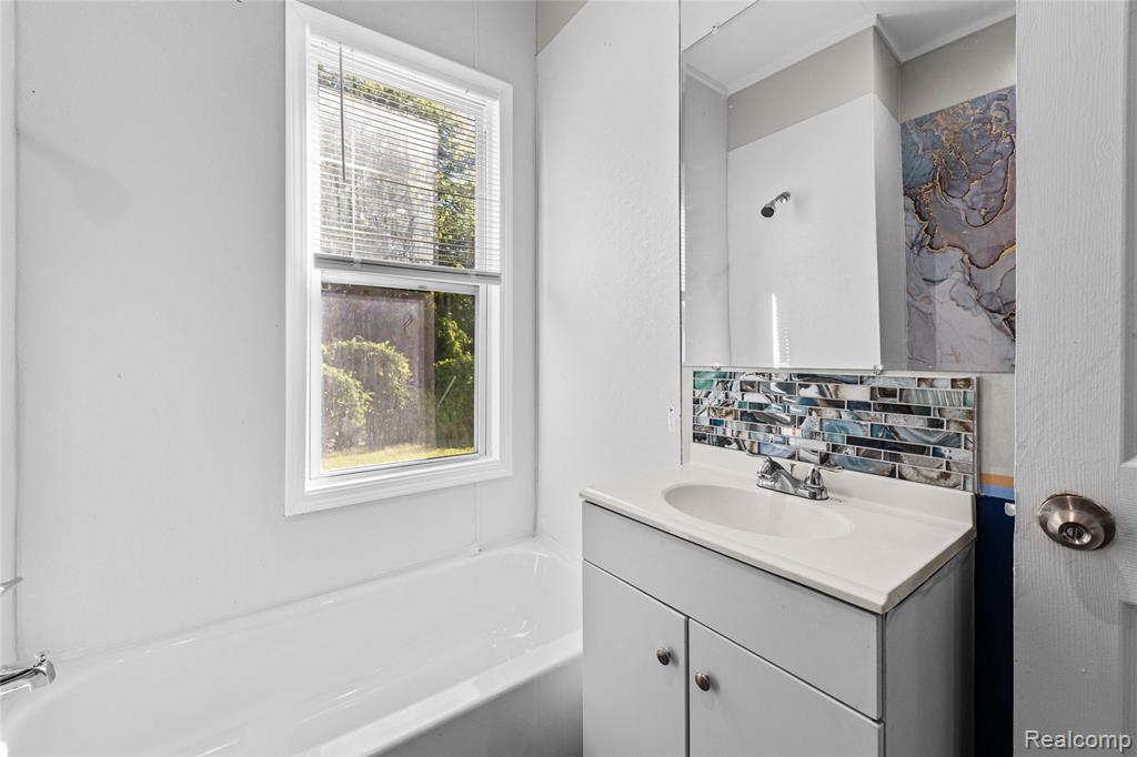 3707 Hunt Street, Detroit, MI 48207 — Photo 7