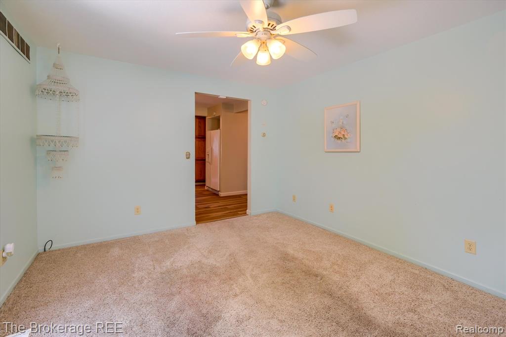 1314 Carman Street, Burton, MI 48529 — Photo 10