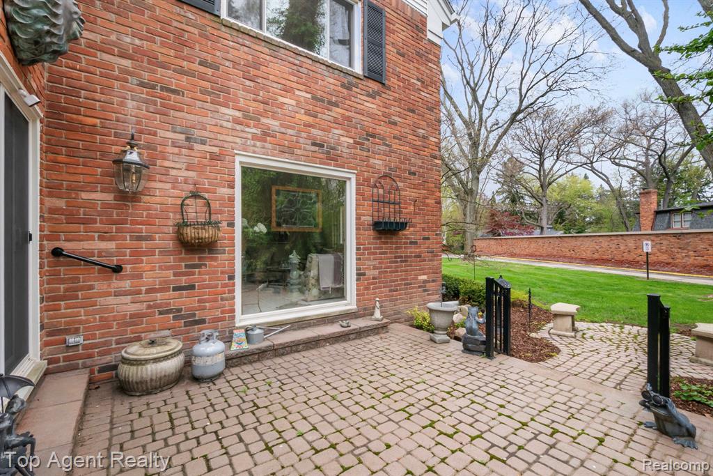 1200 Trailwood Path, Bloomfield Hills, MI 48301 — Photo 37