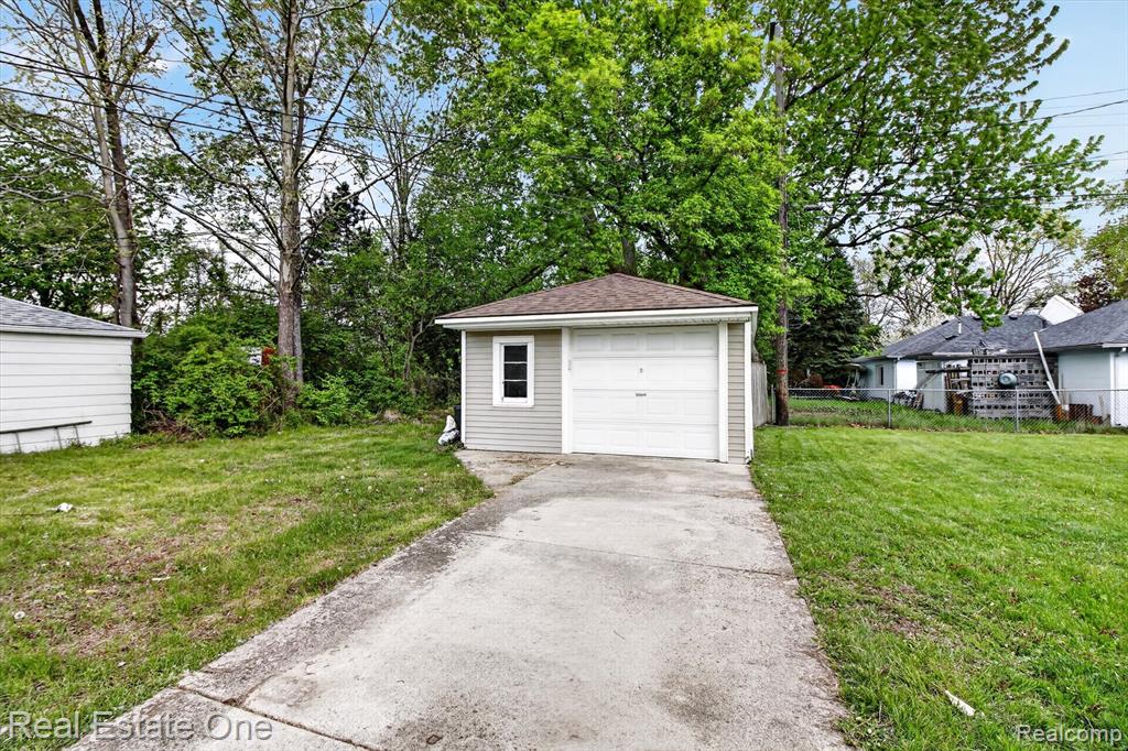 7420 Drexel Street, Dearborn Heights, MI 48127 — Photo 24