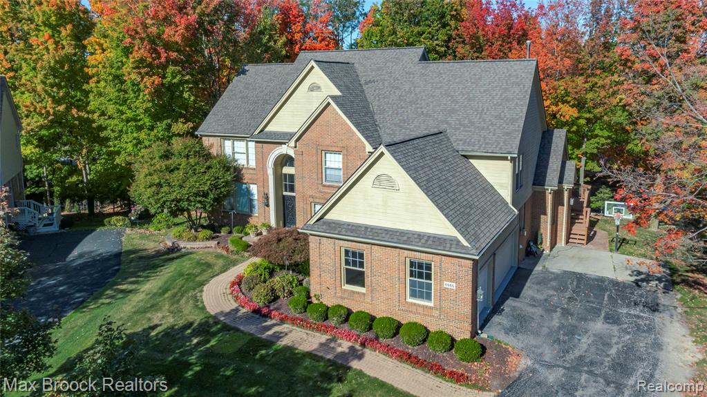 6986 Crosswell Drive, West Bloomfield, MI — Photo 4