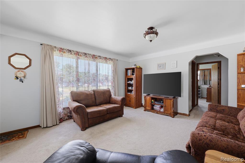 1289 Mulberry Street, Mount Clemens, MI 48043 — Photo 4