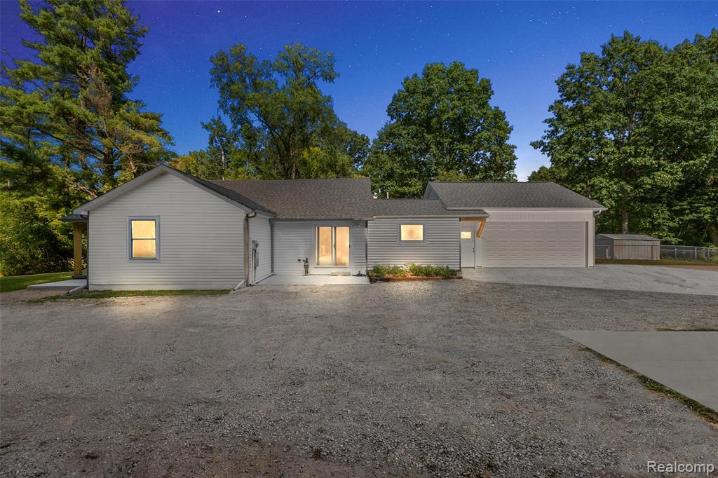 5771 Gratiot Avenue, St. Clair, MI 48079