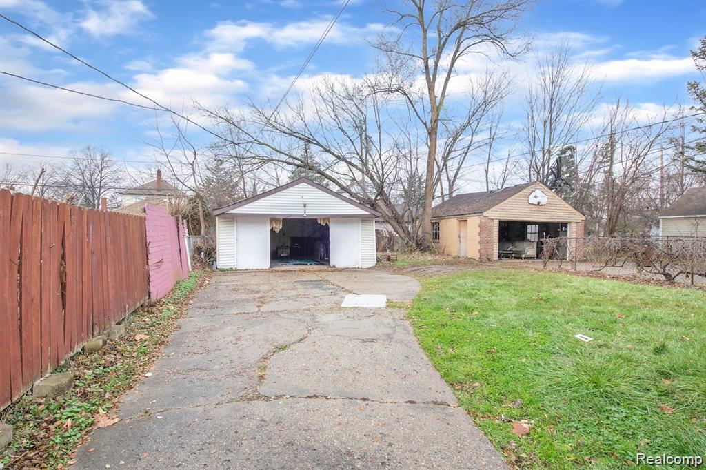 6839 Rosemont Avenue, Detroit, MI 48228 — Photo 8