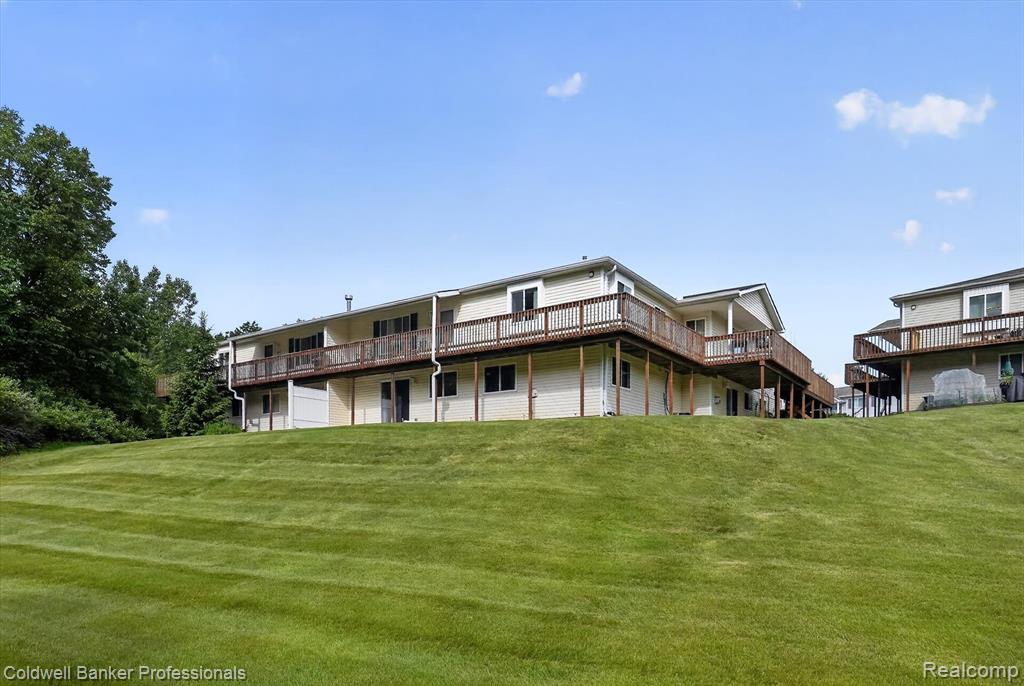 9533 Overlook Court, Grand Blanc, MI 48439 — Photo 3