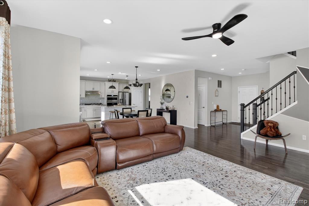 58565 Navarra Drive, South Lyon, MI 48178 — Photo 8