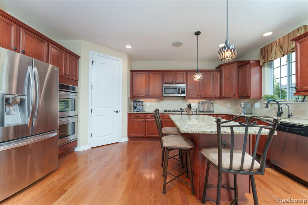 24455 Glenwood Drive, South Lyon, MI 48178 — Photo 19