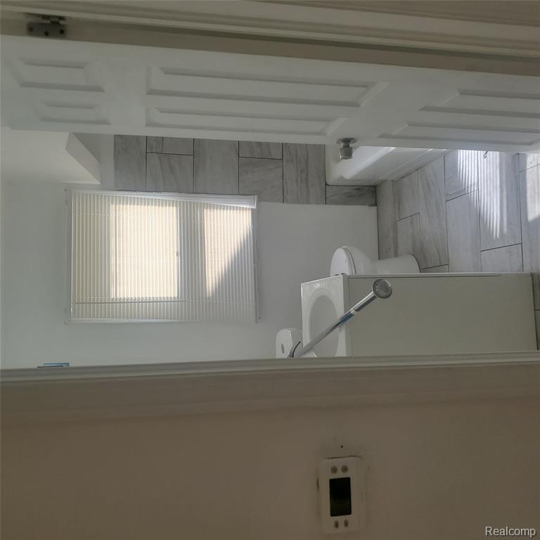8229 Carlin, Detroit, MI 48228 — Photo 11