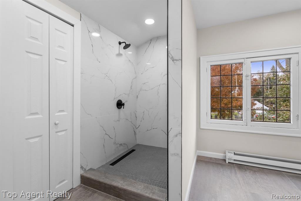 784 Barrington Road, Grosse Pointe Park, MI 48230 — Photo 37