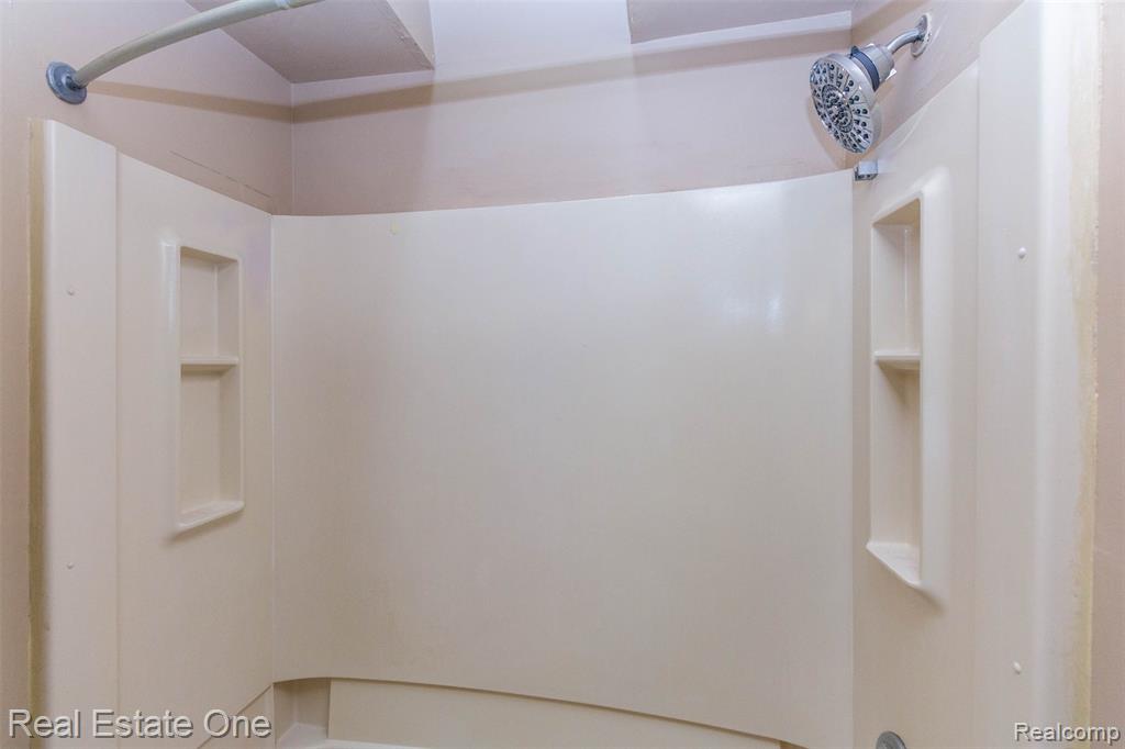 1891 Vine Way Drive, 33, Canton, MI 48188 — Photo 26