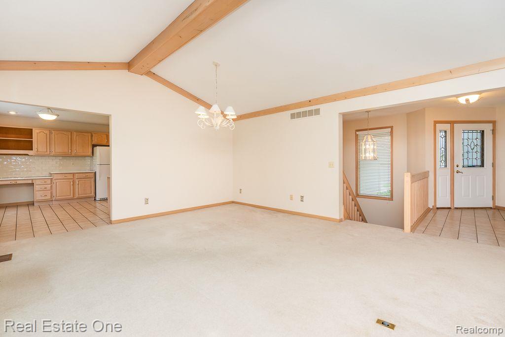 8187 Sawgrass Trail, Grand Blanc, MI 48439 — Photo 16