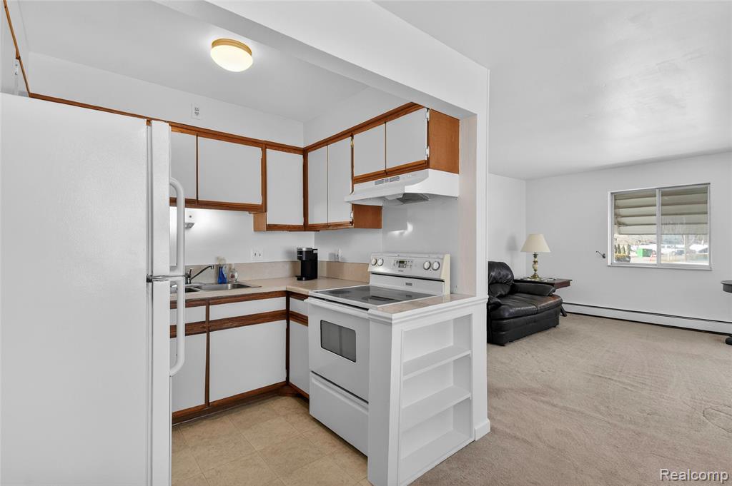 5959 Alan Drive, 50, Brighton, MI 48116 — Photo 10
