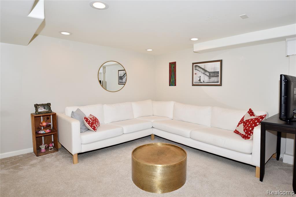 955 Wakefield Street, Birmingham, MI 48009 — Photo 34