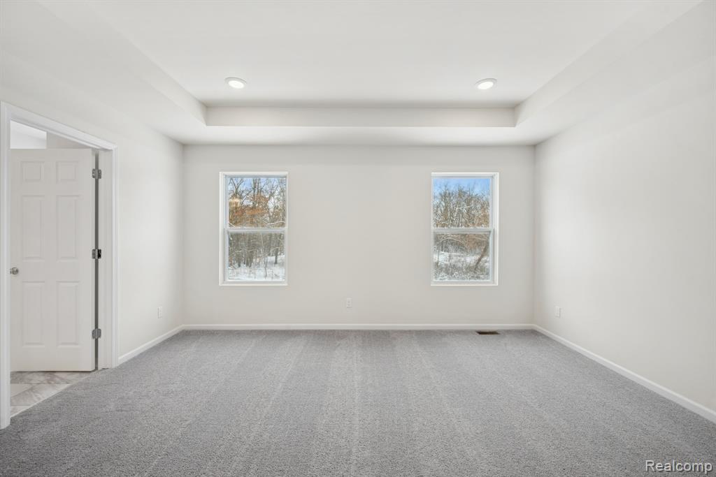 435 Hidden River W, Holly, MI 48442 — Photo 16