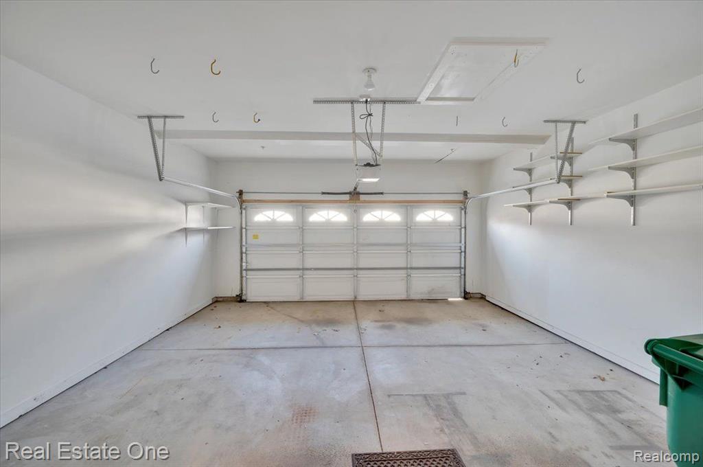 15201 ADRI Circle, Walled Lake, MI 48390 — Photo 27