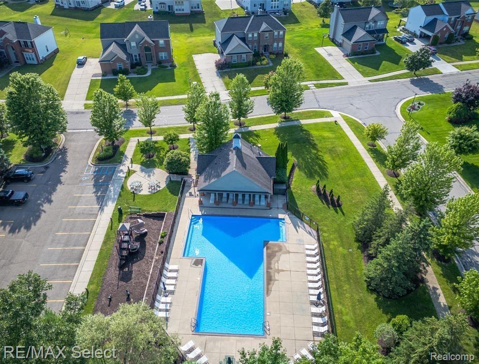 6363 Amber Lane, Grand Blanc, MI 48439 — Photo 12