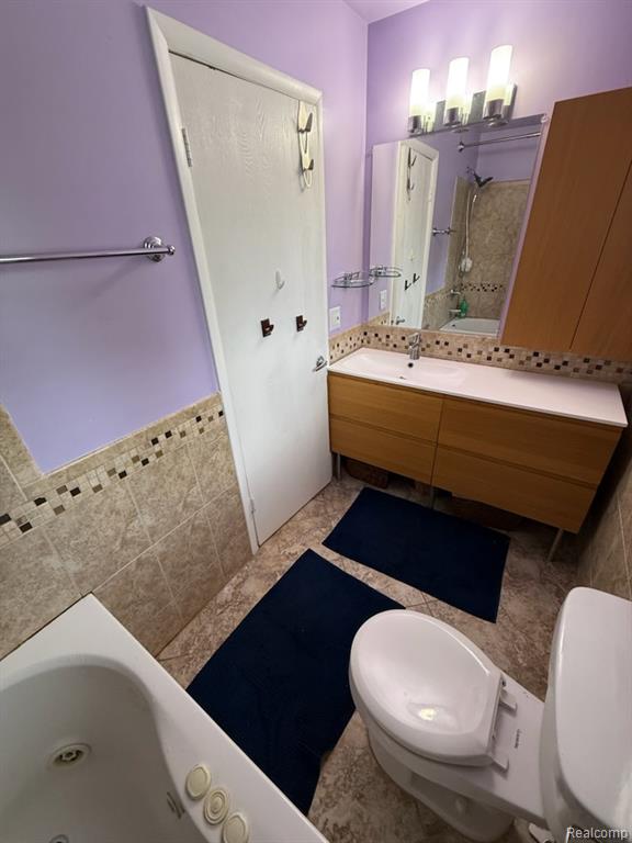 24349 Fairway Hills Drive, Novi, MI — Photo 14