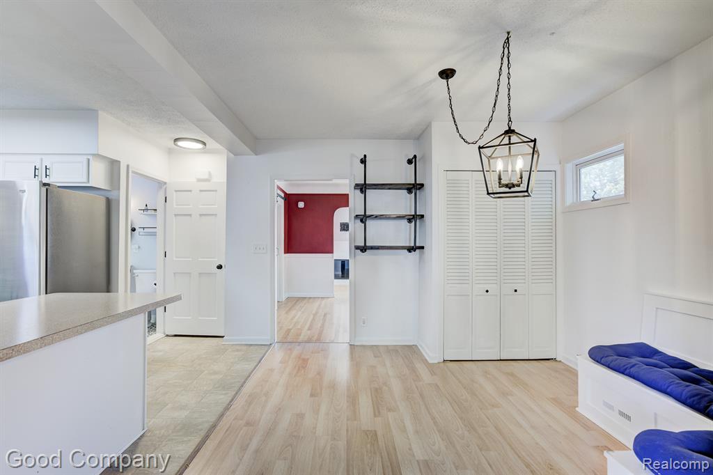 934 Lockwood Road, Royal Oak, MI 48067 — Photo 22