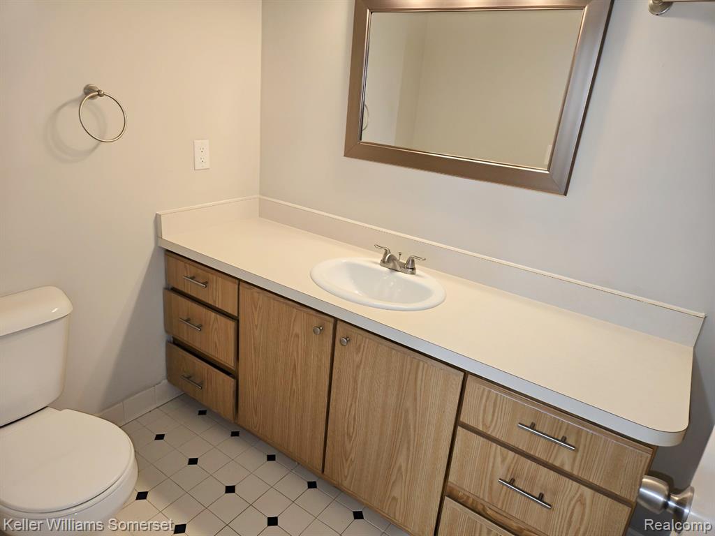 50516 Bay Run N, Chesterfield, MI 48047 — Photo 16