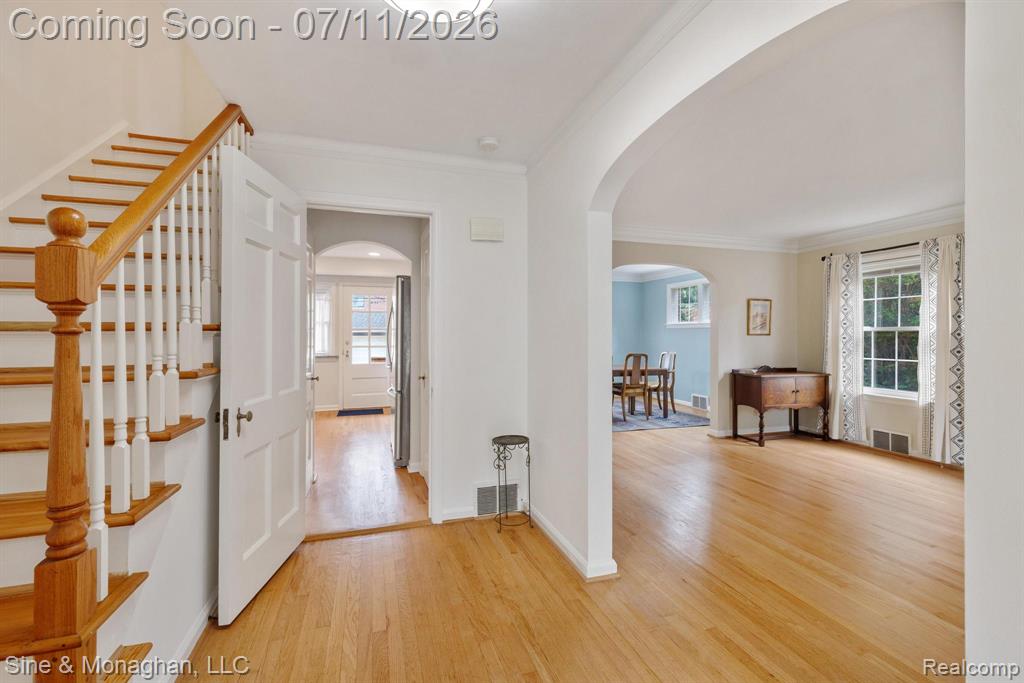 679 NEFF Road, Grosse Pointe, MI 48230 — Photo 6
