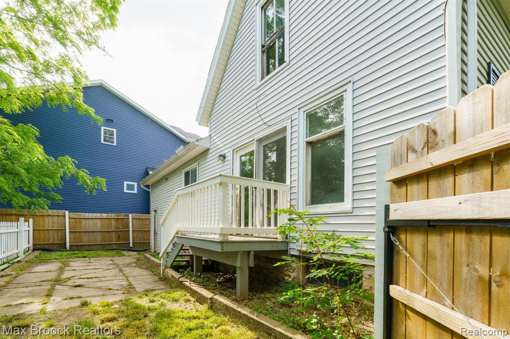 702 S BARNES Street, Mason, MI 48854 — Photo 19