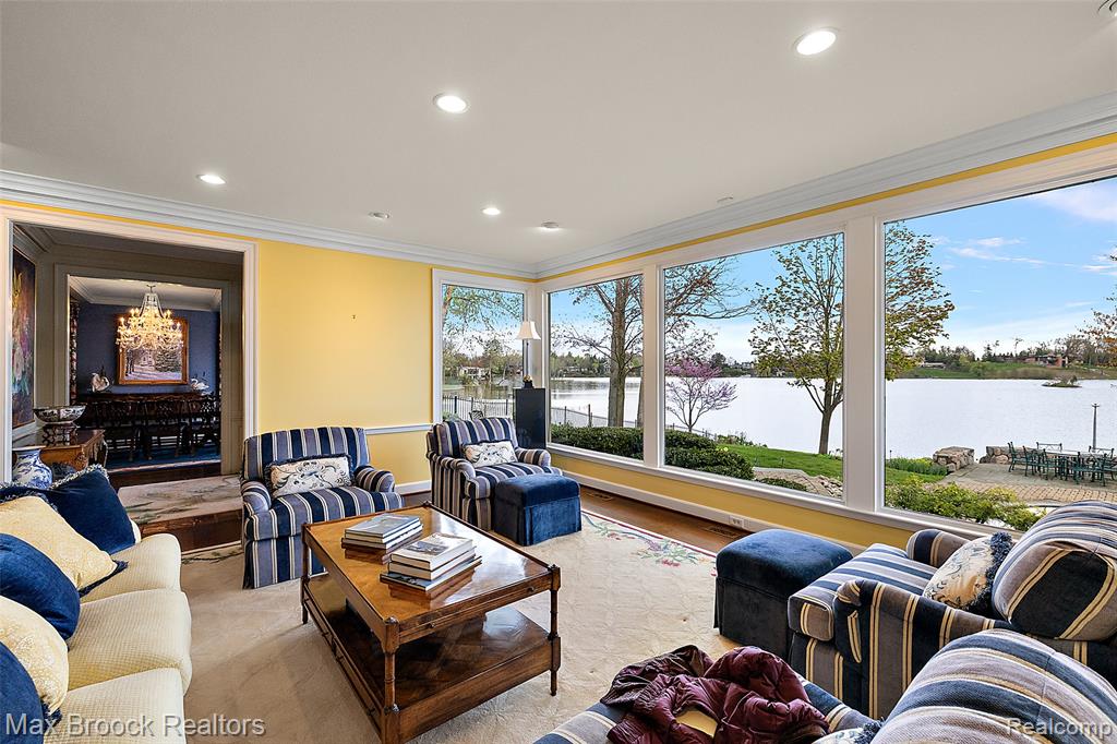 3945 Kirkland Court, Bloomfield Hills, MI 48302 — Photo 10