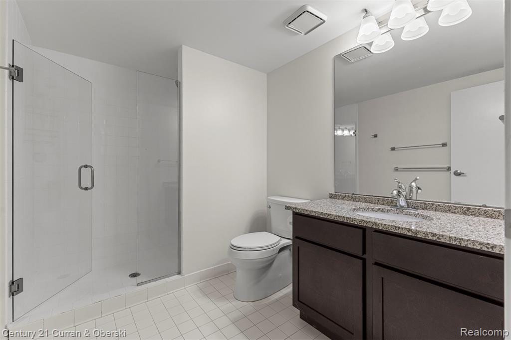 250 E Harbortown Drive, 708, Detroit, MI 48207 — Photo 25