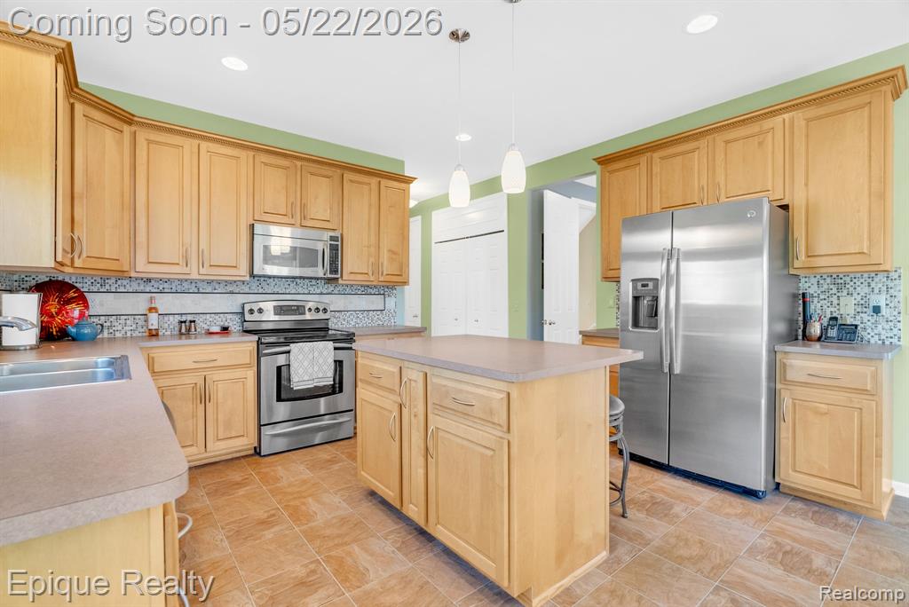819 Pine Ridge Avenue, Oxford, MI 48371 — Photo 13