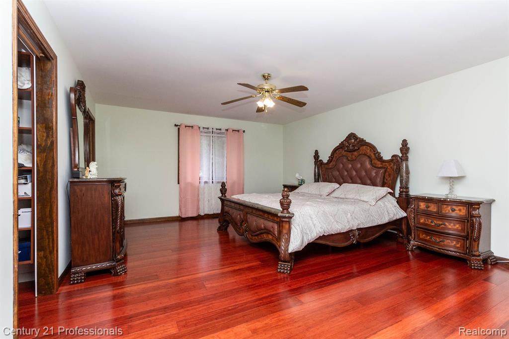 46498 HOUGHTON Drive, Shelby, MI 48315 — Photo 18