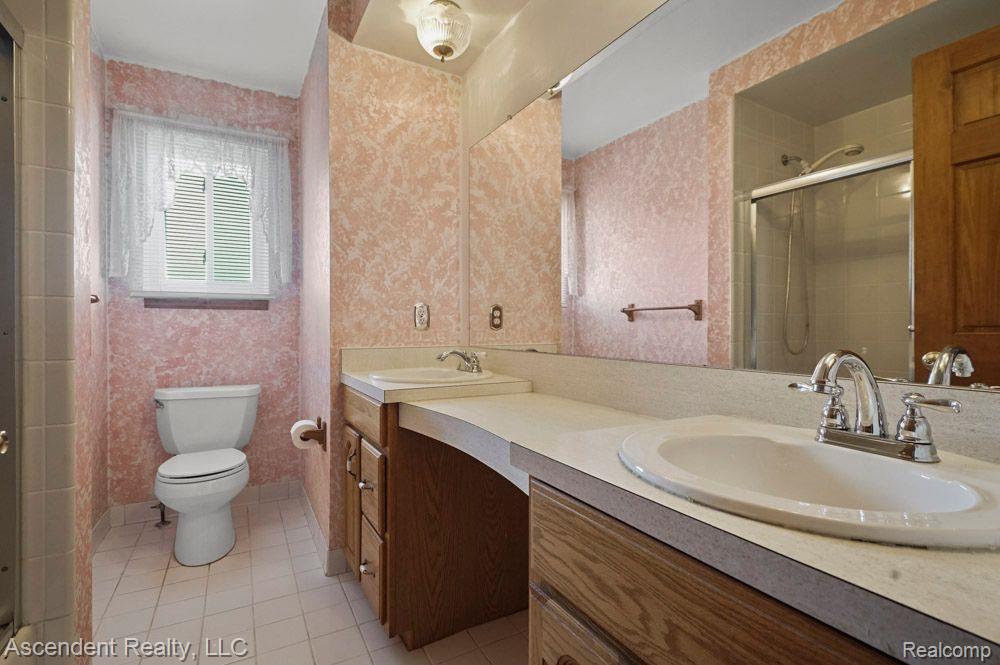 42763 MICHIGAN Drive, Sterling Heights, MI 48313 — Photo 14