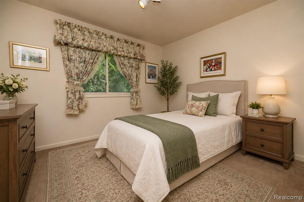 6926 Alden Drive, West Bloomfield, MI 48324 — Photo 31