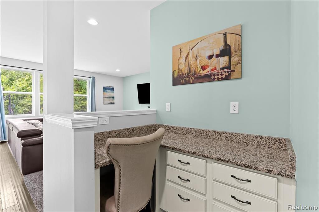49645 Hartwick Drive, Novi, MI — Photo 13