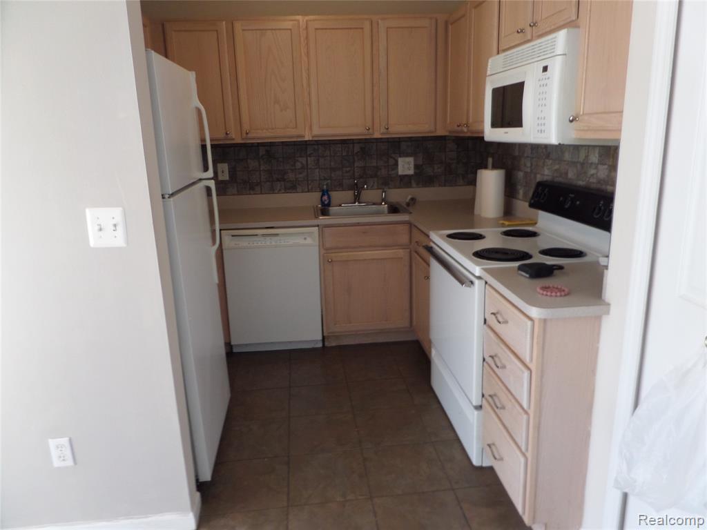 50545 MAURICE Road, Chesterfield, MI 48047 — Photo 4