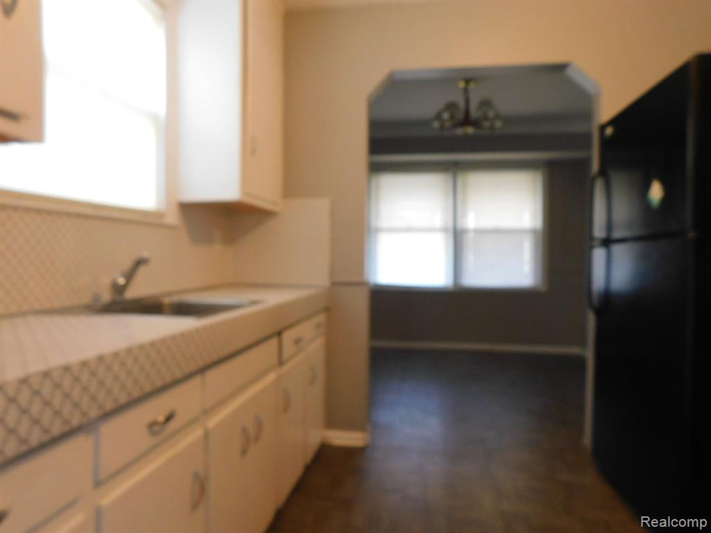 8222 COOLIDGE, Center Line, MI 48015 — Photo 7