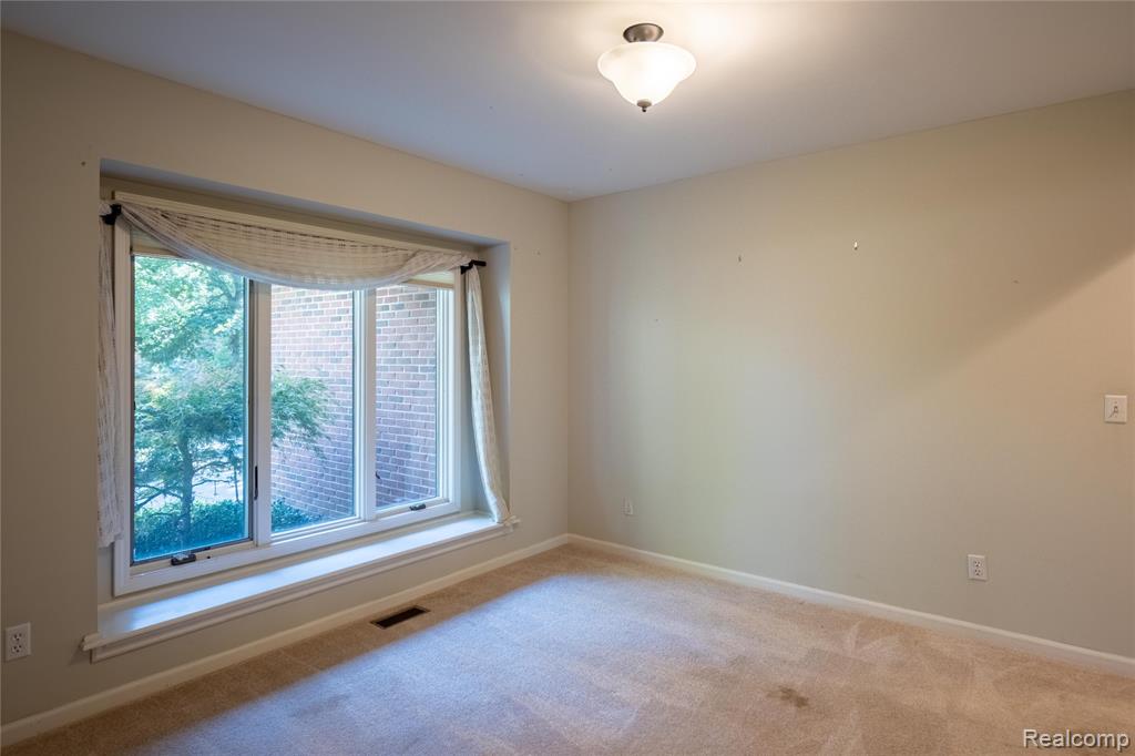 11410 Tall Shadows Court, Pinckney, MI 48169 — Photo 7
