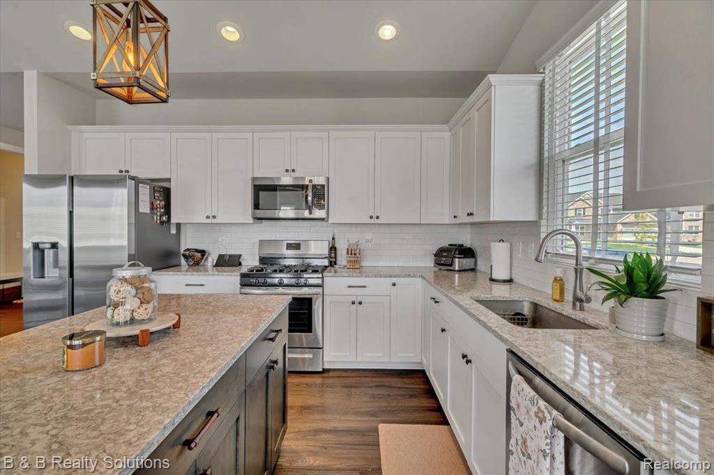 13182 SAVANNAH Drive, Romeo, MI 48065 — Photo 14