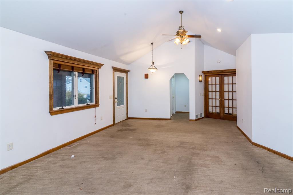 30000 Oakgrove Street, Saint Clair Shores, MI 48082 — Photo 16